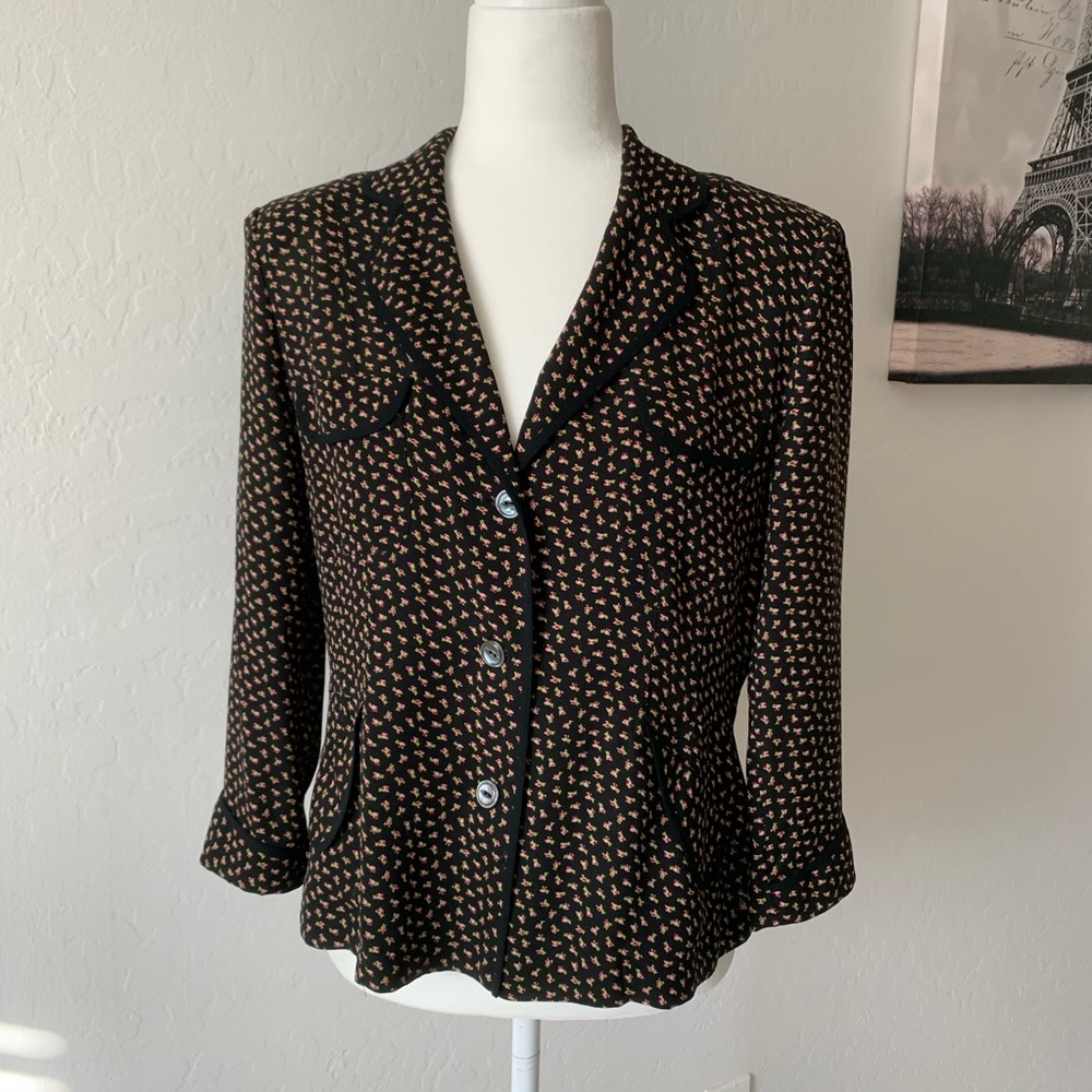 Vintage Jones New York Light Blazer
